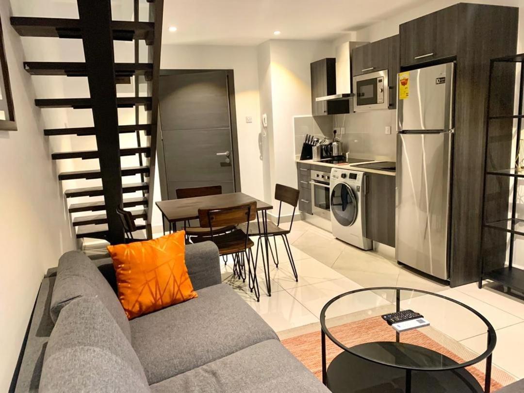 One Bedroom Apartment At A Embassy Gardens Cantonments Акра Екстериор снимка