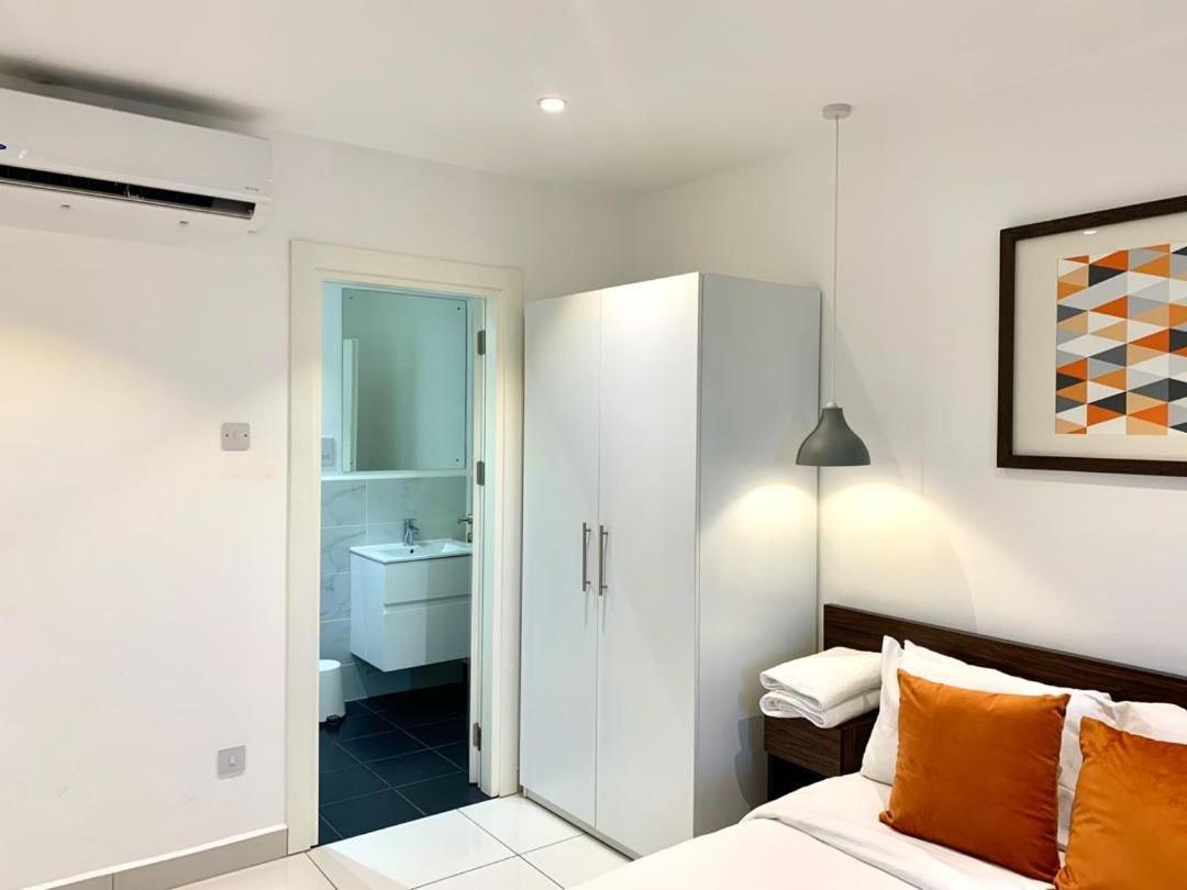 One Bedroom Apartment At A Embassy Gardens Cantonments Акра Екстериор снимка