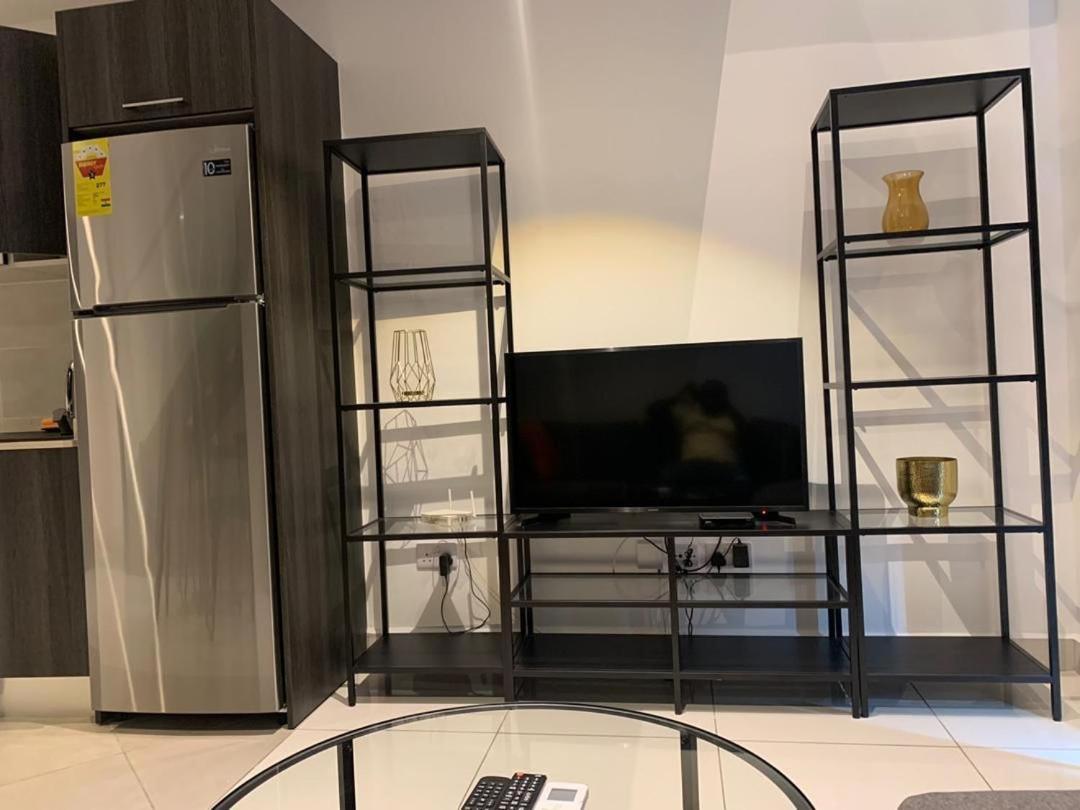 One Bedroom Apartment At A Embassy Gardens Cantonments Акра Екстериор снимка