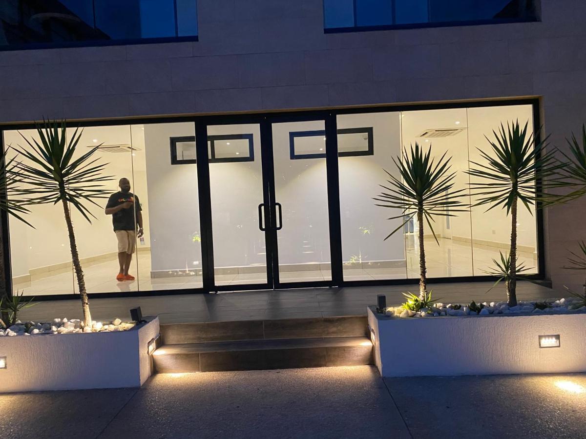 One Bedroom Apartment At A Embassy Gardens Cantonments Акра Екстериор снимка